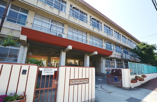 光陽中学校