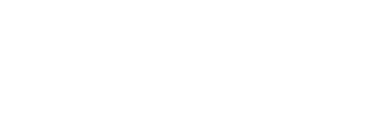 リビングから繋がる外のテラスには露天風呂を設置。