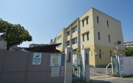 岸和田市立新条小学校　徒歩2分