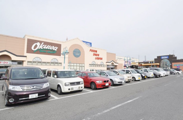 オークワウィンディ岸和田店　徒歩11分（下松町Ⅱより）/徒歩14分（下松町Ⅲより）