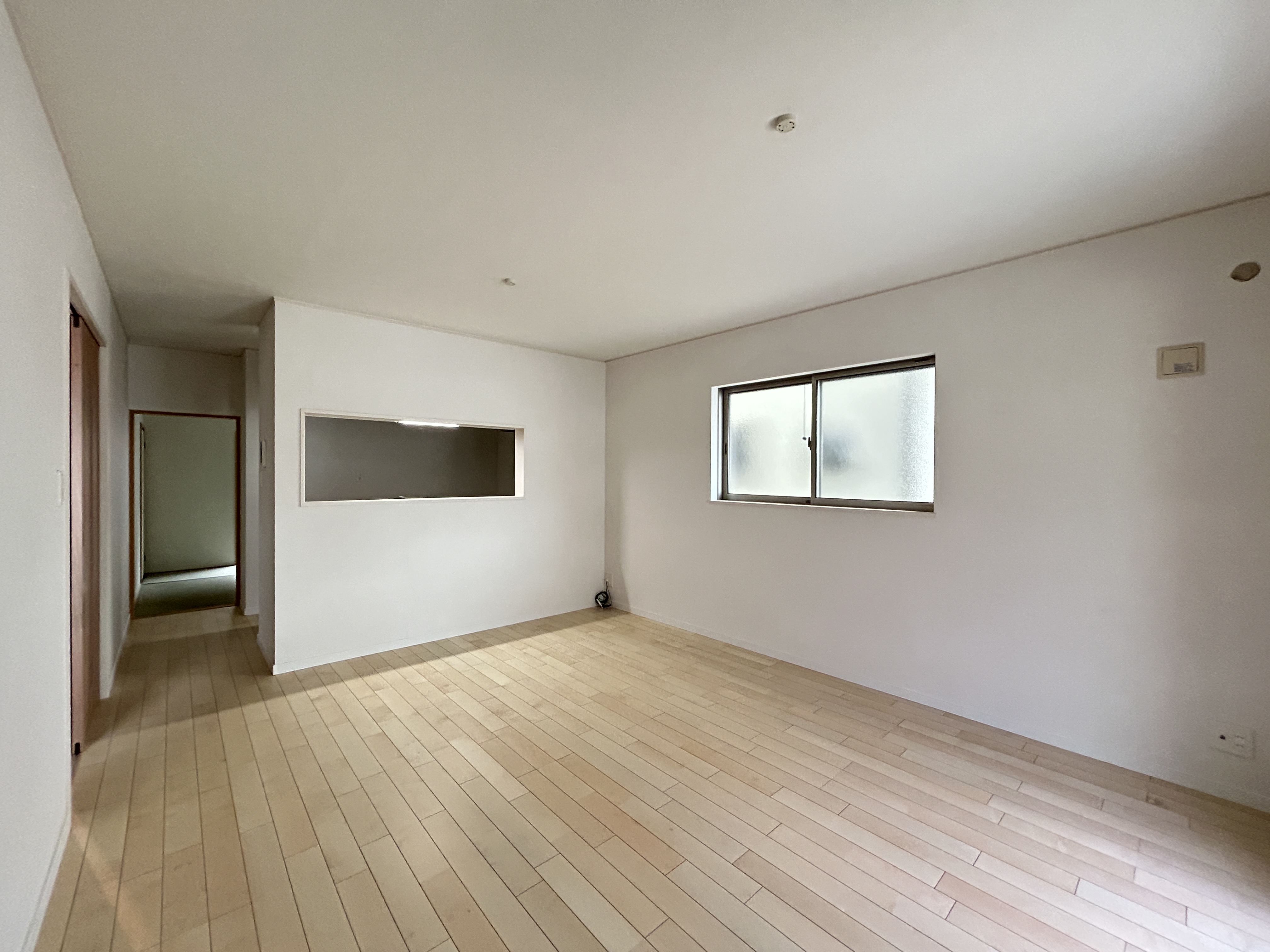 1301B32B-6A60-4CFC-B2EF-235229A26F71